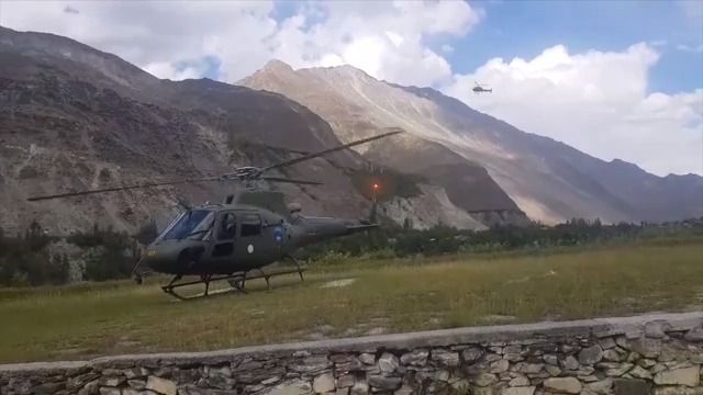 Rettungsaktionen in Pakistans Bergen scheitern.  Kletterer gehen alleine runter